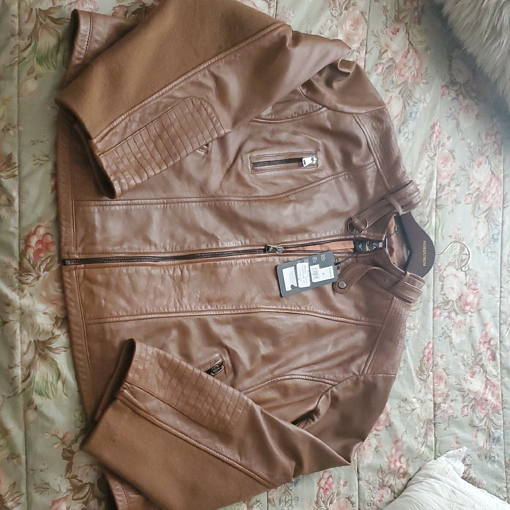 NEW WITH TAGS WOMENS PLUS SIZE LEATHER BOMBER JACKET